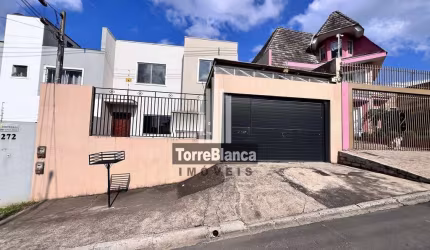 Sobrado Semimobiliado  para Locação, 2 quartos , espaço externo e cozinha com móveis - 60 m² -  Jar
