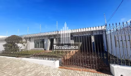 Casa para locação, 4 quartos sendo 1 suíte, 2 vagas de garagem, 250 m², Nova Rússia - Ponta Grossa/