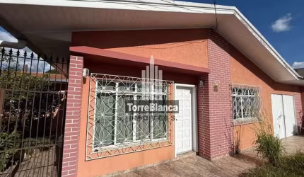 Casa para locação, 3 quartos, 2 vagas de garagem cobertas, Quintal Amplo, 170 m², Nova Rússia - Pon
