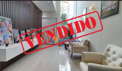 Casa/Sobrado com 3 quartos à venda, 249 m² por R$ 1.100.000 - Jardim Monte Rei - Maringá/PR