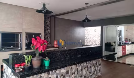Sobrado com 3 dormitórios à venda, 206 m² por R$ 990.000,00 - Zona 05 - Maringá/PR