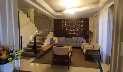 Sobrado com 4 dormitórios à venda, 334 m² por R$ 1.590.000,00 - Jardim Santa Helena - Maringá/PR