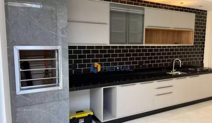 Casa com 3 quartos à venda, 100 m² por R$ 595.000 - Jardim Três Lagoas - Maringá/PR
