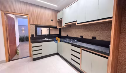 Casa com 3 quartos à venda, 113 m² por R$ 670.000 - Jardim Liberdade - Maringá/PR