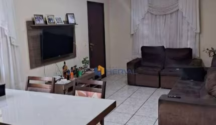 Casa com 3 quartos à venda, 172 m² por R$ 650.000 - Jardim Novo Oásis - Maringá/PR
