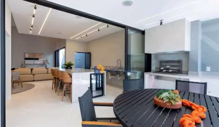 (Aceita troca) Casa com 3 quartos à venda, 228 m² por R$ 1.850.000 - Ouro verde I - Sarandi/PR
