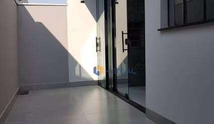 Casa com 3 quartos à venda, 127 m² por R$ 680.000 - Parque Palmeiras - Maringá/PR