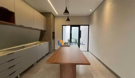 Casa com 3 quartos à venda, 148 m² por R$ 850.000 - Jardim Espanha - Maringá/PR
