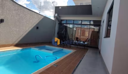 Casa com 4 quartos à venda, 255 m² por R$ 1.270.000 - Parque das Grevíleas - Maringá/PR