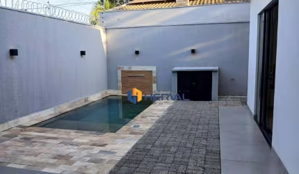 Casa com 3 quartos à venda, 135 m² por R$ 850.000 - Jardim Alvorada - Maringá/PR