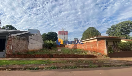 Terreno à venda, 486 m² por R$ 550.000 - Vila Marumby - Maringá/PR