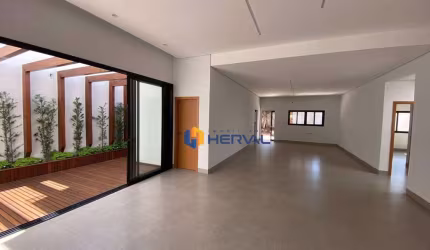 Casa com 3 quartos à venda, 540 m² por R$ 1.980.000 - Zona 05 - Maringá/PR