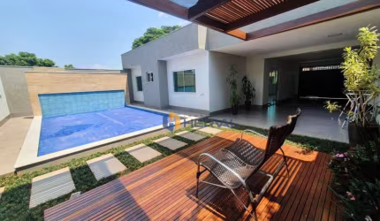 Casa com 3 dormitórios à venda, 235 m² por R$ 1.300.000,00 - Parque das Laranjeiras - Maringá/PR