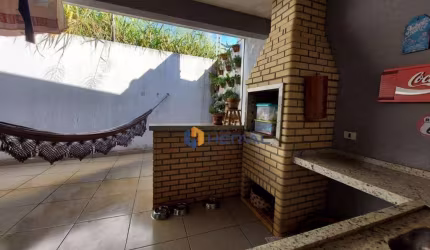 Casa com 3 dormitórios à venda, 110 m² por R$ 499.000,00 - Jardim Botânico - Maringá/PR