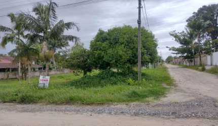 Terrenos próximo ao mar no balneário Cambiju em Itapoá