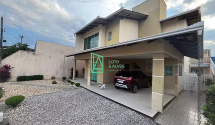 Casa à venda, GRAVATÁ, NAVEGANTES - SC-Casa de 02 pavimentos Mobiliada com amplo terreno e mais casa