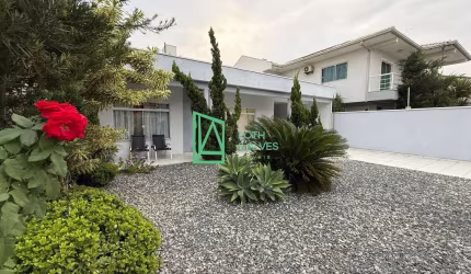 Casa à venda, 4 Quartos, 100m da praia CENTRO, NAVEGANTES - SC