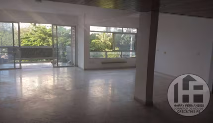 Apartamento com 3 Quartos em Casa Forte, Recife
