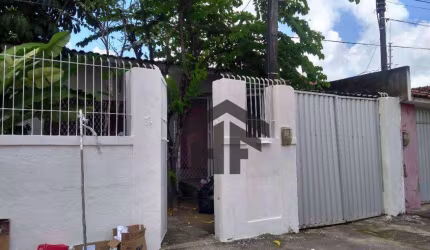 Casa com 3 Quartos no Cordeiro, Recife