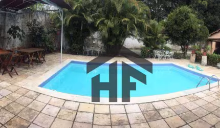 Casa com 3 Quartos à venda no KM 12 em Chã da Tábua, São Lourenço da Mata/PE