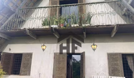 Casa com 4 Quartos à venda em Gravatá/PE