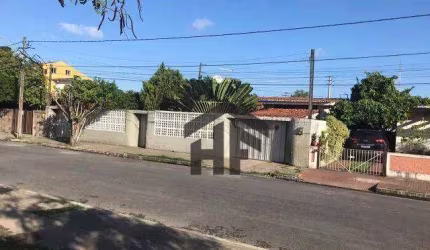 Casa de 360m² à venda com 3 quartos (1 suíte), localizada no Cordeiro, Recife - Pernambuco.