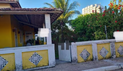 Casa à venda com 7 quartos e Beira Mar, localizada em São Jose da Coroa Grande, Pernambuco.