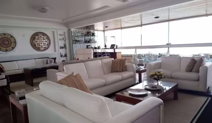 Apartamento de 270m² à venda, com 4 quartos (1 suíte), localizado em Piedade, Jaboatão dos Guararapes - Pernambuco.