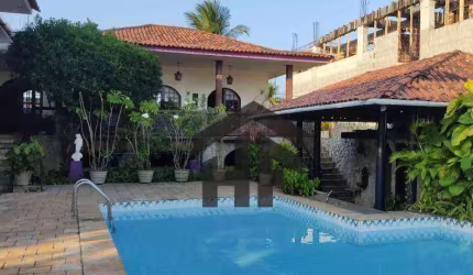 Casa de 694m², com 5 quartos (3 suítes), localizada em Piedade, Jaboatão dos Guararapes - Pernambuco.