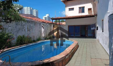 Casa de 250m² à venda, com 4 quartos (1 suíte), localizado em Piedade, Jaboatão dos Guararapes - Pernambuco.