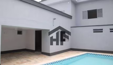 Casa de 460m², no terreno de 1.100m², à venda com 6 quartos, localizada em Piedade, Jaboatão dos Guararapes - Pernambuco.
