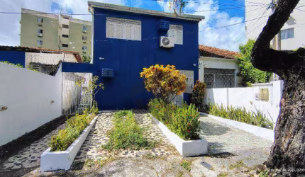 Casa Comercial de 280m² para alugar, localizada em Santo Amaro, Recife - Pernambuco.