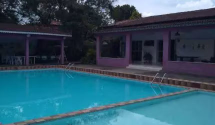 Casa em Condomínio 05 Quartos em Aldeia