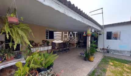 Casa 3 dormitórios para Venda em Pinhais, Alto Tarumã, 2 dormitórios, 1 banheiro, 2 vagas