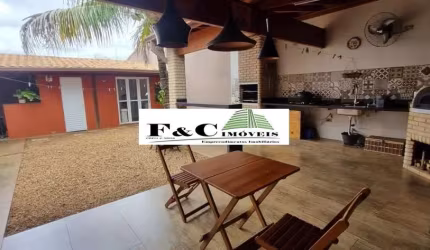 Casa para Venda em Piracicaba, Pompéia, 2 dormitórios, 2 suítes, 4 banheiros, 2 vagas