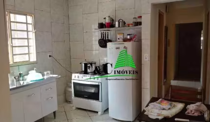 Casa para Venda em Limeira, Parque Residencial Aeroporto, 3 dormitórios, 2 banheiros, 9 vagas