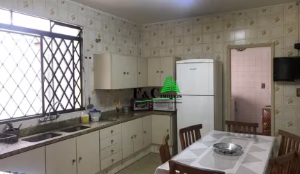 Casa para Venda em Limeira, Vila Paulista, 3 dormitórios, 1 suíte, 2 banheiros, 5 vagas