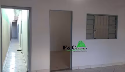 Casa para Venda em Leme, Jardim Serelepe, 2 dormitórios, 1 banheiro, 2 vagas