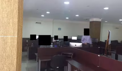 Sala Comercial para Locação em Limeira, Centro, 2 banheiros, 6 vagas