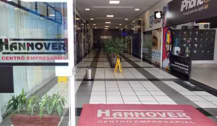 Sala Térrea C/ 65,00 m2   - Centro  ( Centro Empres. Hannover) Locada por R$1.500,00 mensais