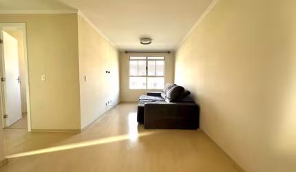 Apartamento semi-mobiliado com 2 quartos e 1 vaga no Santa Quitéria