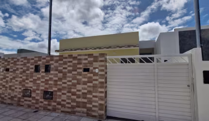 Excelente casa com 2 quartos no valenti a