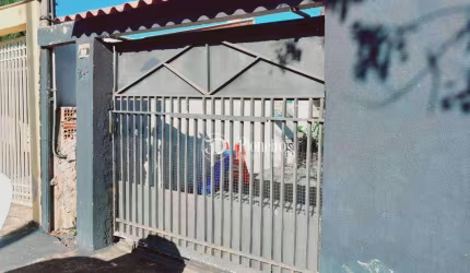 Casa com 3 quartos à venda na Rua Soldado Engrácio Francisco de Andrade, 211, Jardim do Leste, Londrina, 88 m2 por R$ 300.000
