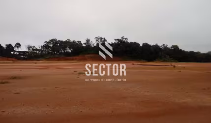 Terreno à venda em Arujá - São José dos Pinhais