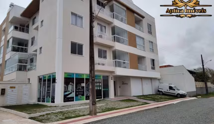 Apartamento 03 quartos a 50m do mar - Meia-Praia - Navegantes