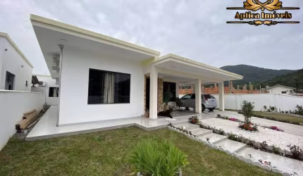Casas em amplo terreno + Edícula - Gravatá de Penha