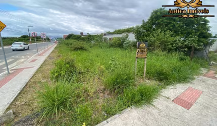 Terreno de esquina na avenida Prefeito José Juvenal Mafra