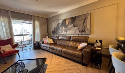 Apartamento de 137m² com 4 quartos sendo 2 suítes no Centro
