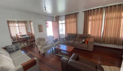 Linda casa à venda no Pantanal - Florianópolis