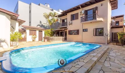 Casa venda Torres 04 dormitórios com piscina